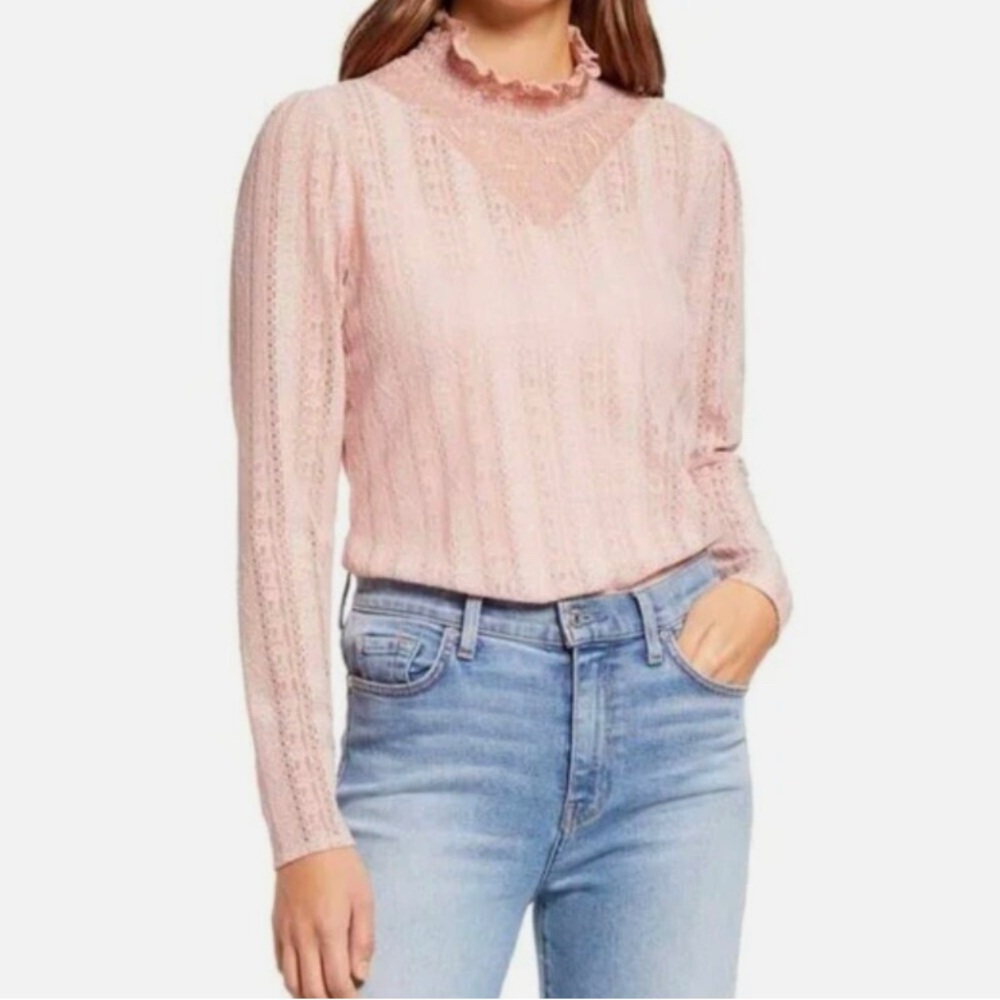 Vintage-Inspired Blush Pink Lace Top